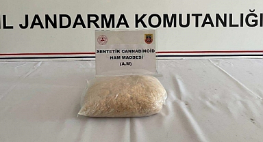 1,5 kilogram sentetik uyuşturucuyla yakalanan 2 zanlı tutuklandı