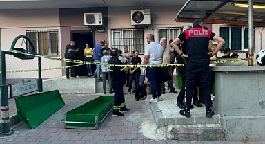 Bir kişi, boşandığı eşini silahla öldürdü