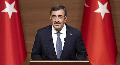 CEVDET YILMAZ: DEPREM BÖLGESİ TOPARLANIYOR