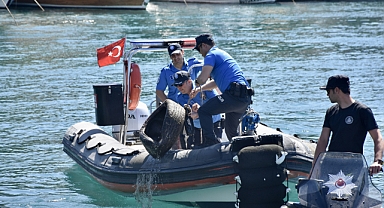 Deniz dibi temizliği yapıldı