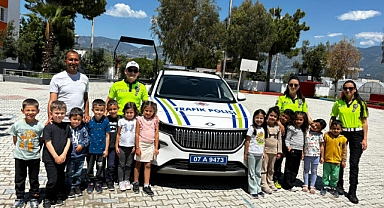 Öğrencilere trafik kuralları eğitimi verildi