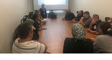 Sağlık Personeline Atık Yönetimi ve Temizlik Eğitimi Verildi