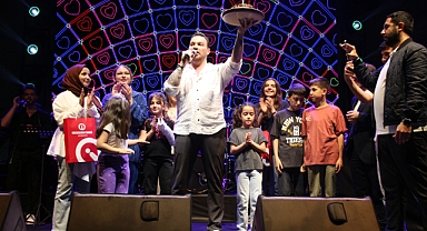 Sinan Akçıl, Hatay’da Sahne Aldı