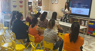 Velilere Bilinçli Teknoloji Kullanımı Anlatıldı