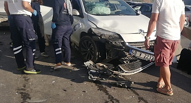 Zincirleme Trafik Kazasında 3 Kişi Yaralandı