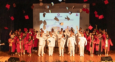 Barbaros Hayrettin Fakültesi’nde Mezuniyet Coşkusu