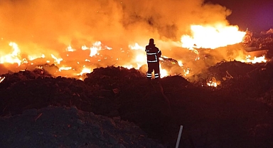 Çöplük Yangını Kısa Sürede Kontrol Altına Alındı