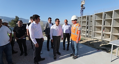 Defne'de 2 Bin 442 Afet Konutu Yapımı Sürüyor