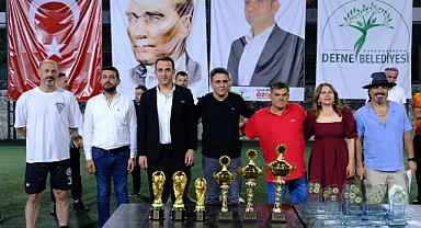 Defne’de “El Ele Şenliği” Coşkuyla Sona Erdi