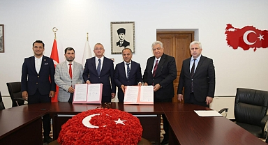 EĞİTİMCİ NURİ ÜYSEN’DEN DEV BAĞIŞ