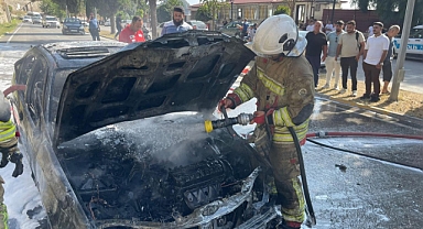 Ekipler Alevlere Zamanında Müdahale Etti