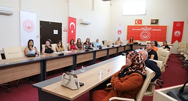 HATAY’DA ÇOCUK BAKICILARINA EĞİTİM VERİLDİ