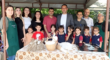 Minik Öğrencilerden Defne Koza Evi’ne Ziyaret