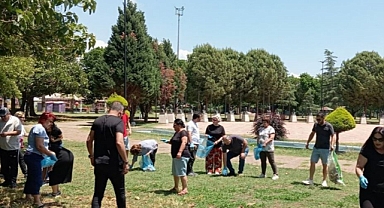 Musiki Sevenler Derneği üyeleri çevre temizliği yaptı