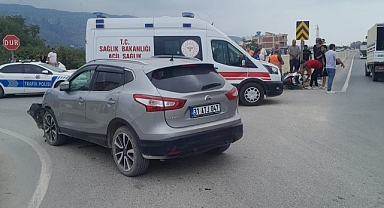 Otomobille Motosiklet Çarpıştı