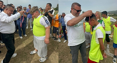 ÖZEL ÇOCUKLAR FUTBOL OYNADI