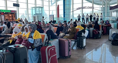 1. Tur Umre Kafilesi Dualarla Uğurlandı