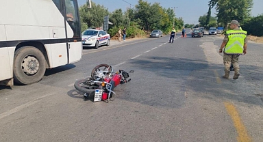 2 Motosiklet Çarpıştı