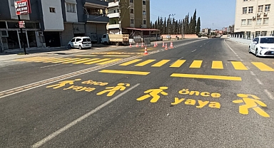 Bordür Boyama ve Yaya Geçidi Çalışmaları Aralıksız Sürüyor