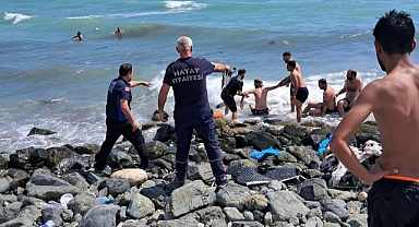 Hatay'da Rip Akıntısına Kapılan 2 Kişi Kurtarıldı