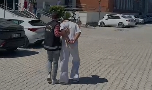 Hırsızlık Suçundan Aranan Şahıs Yakalandı