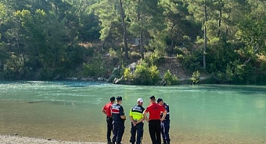 Irmakta akıntıya kapılan çocuk kayboldu