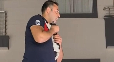 İskenderun'da çatıda mahsur kalan kediyi itfaiye kurtardı