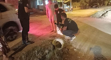 Kanalizasyon Borusuna Sıkışan Yavru Köpeği İtfaiye Kurtardı