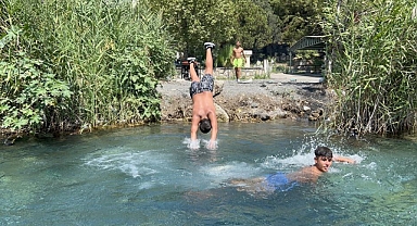 Kavurucu Sıcaktan Bunalan Vatandaşlar, Doğal Kaynaklarda Serinledi