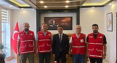 Kızılay, Kaymakam Murat’ı Makamında Ziyaret Etti