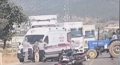 Motosikletler Çarpıştı: 2 Ölü, 1 Ağır Yaralı