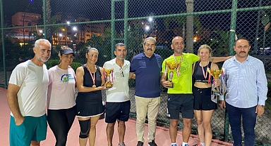 Tenis Turnuvası Şampiyonları Belli Oldu