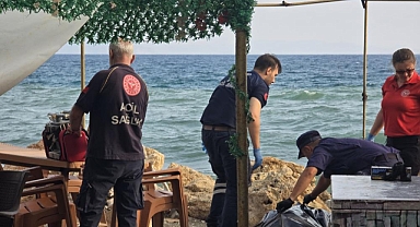 Yaşlı Adamın Cansız Bedeni Kayalıklara Savruldu