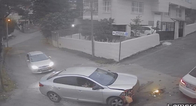 Ambulansı Takip Ederken Kaza Yaptı