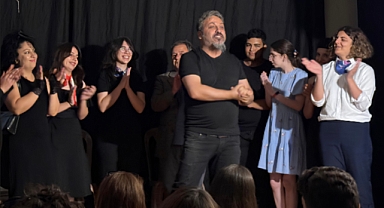 Defne’de Tiyatro Salonu İstiyoruz