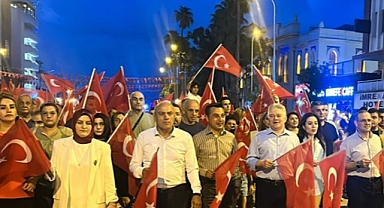 Hatay'da 30 Ağustos Zafer Bayramı dolayısıyla fener alayı düzenlendi