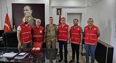 Hatay Kızılay’dan Defne İlçe Jandarma Komutanı’na Ziyaret