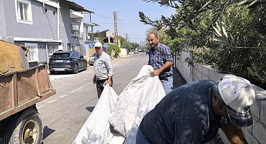 Kumlu Belediyesi’nden Çevre Temizliği Çalışmaları