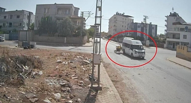 Motosiklet, Minibüse Ok Gibi Saplandı