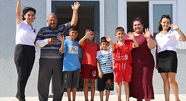 Nuriye'nin Yıkılan Evini Yardımseverler Yaptırdı