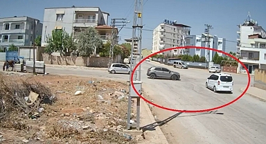 Sabırsız Sürücü Sağdan Sollama Yaparken Kaza Yaptı