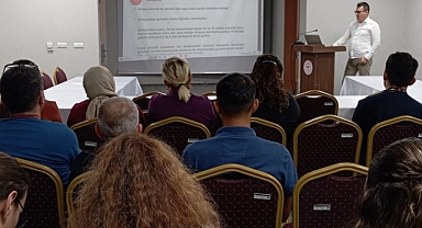 Sağlık Çalışanlarına Uyuz Hastalığı Eğitimi