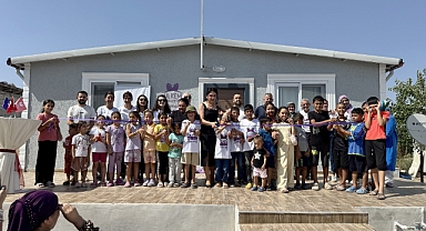 Ülkem Okuyor Derneğince Yaptırılan Ev, Depremzede Aileye Verildi