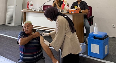 Umre Yolcularına Sağlık Eğitimi ve Aşı Uygulaması