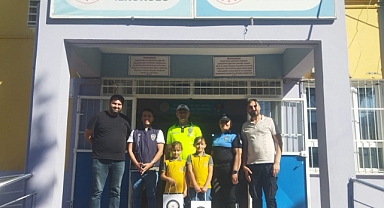 2 Kız Kardeş Buldukları Parayı Polise Teslim Etti