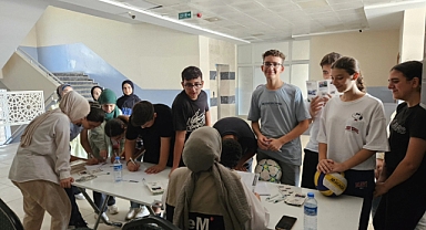 Altınözü Gençlik Meclisi Okullarda Gençlerle Buluştu