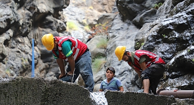 ARSUZ TÜLEK VE KONACIK'TA SU HATLARI ONARILIYOR
