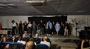 Epik Sanat Tiyatrosu, Nazım Hikmet'i Sahneledi