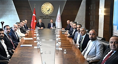 HATAY HEYETİNE BAKAN KACIR’DAN DESTEK SÖZÜ