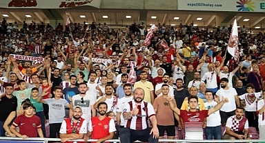 Hatayspor Taraftarlarından Yönetime İstifa Çağrısı